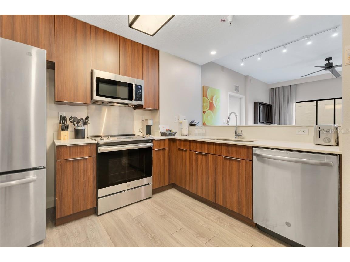 14501 Grove Resort Avenue #2438 Winter Garden FL 34787 O6306977 image12