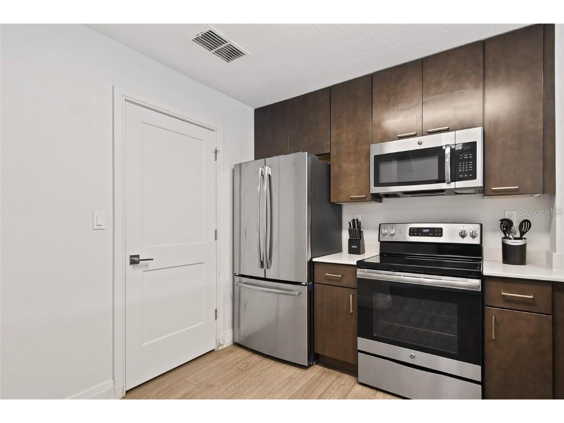 14501 Grove Resort Avenue #2527 Winter Garden FL 34787 O6368187 image7