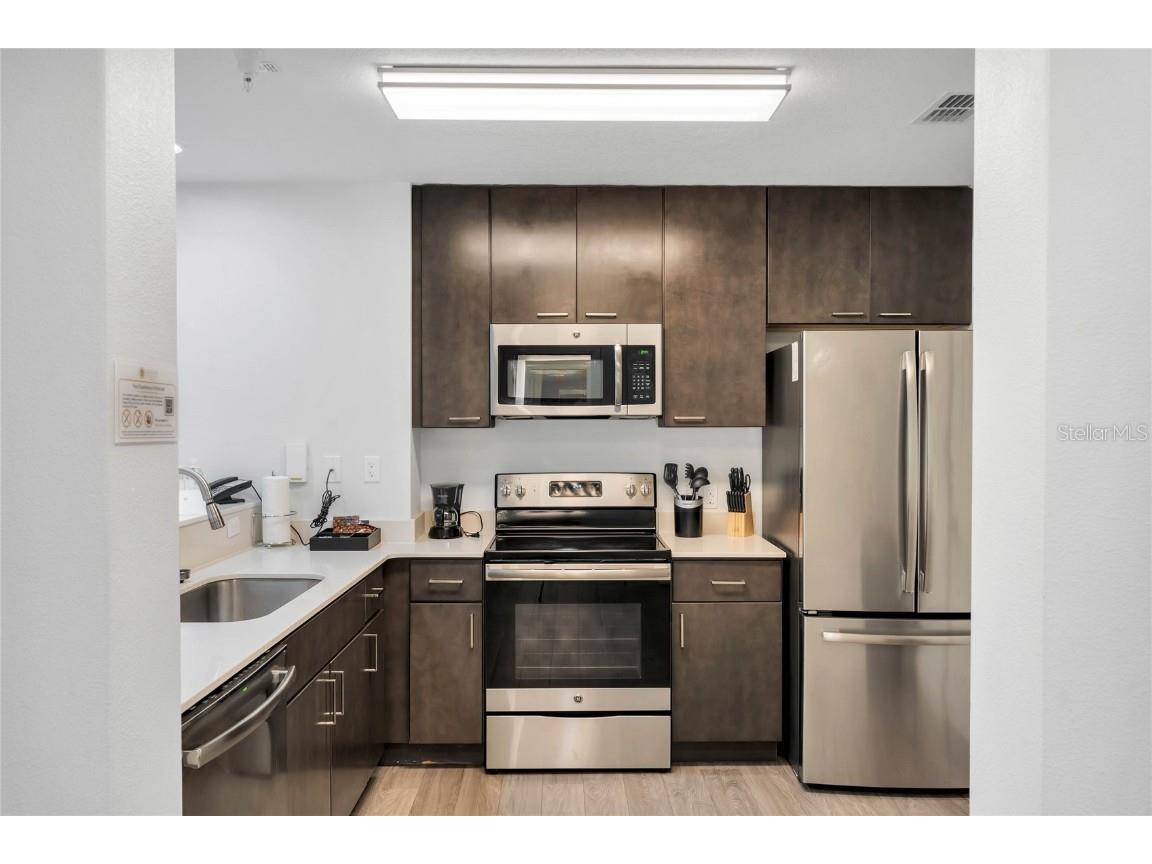 14501 Grove Resort Avenue #3205 Winter Garden FL 34787 O6157343 image8