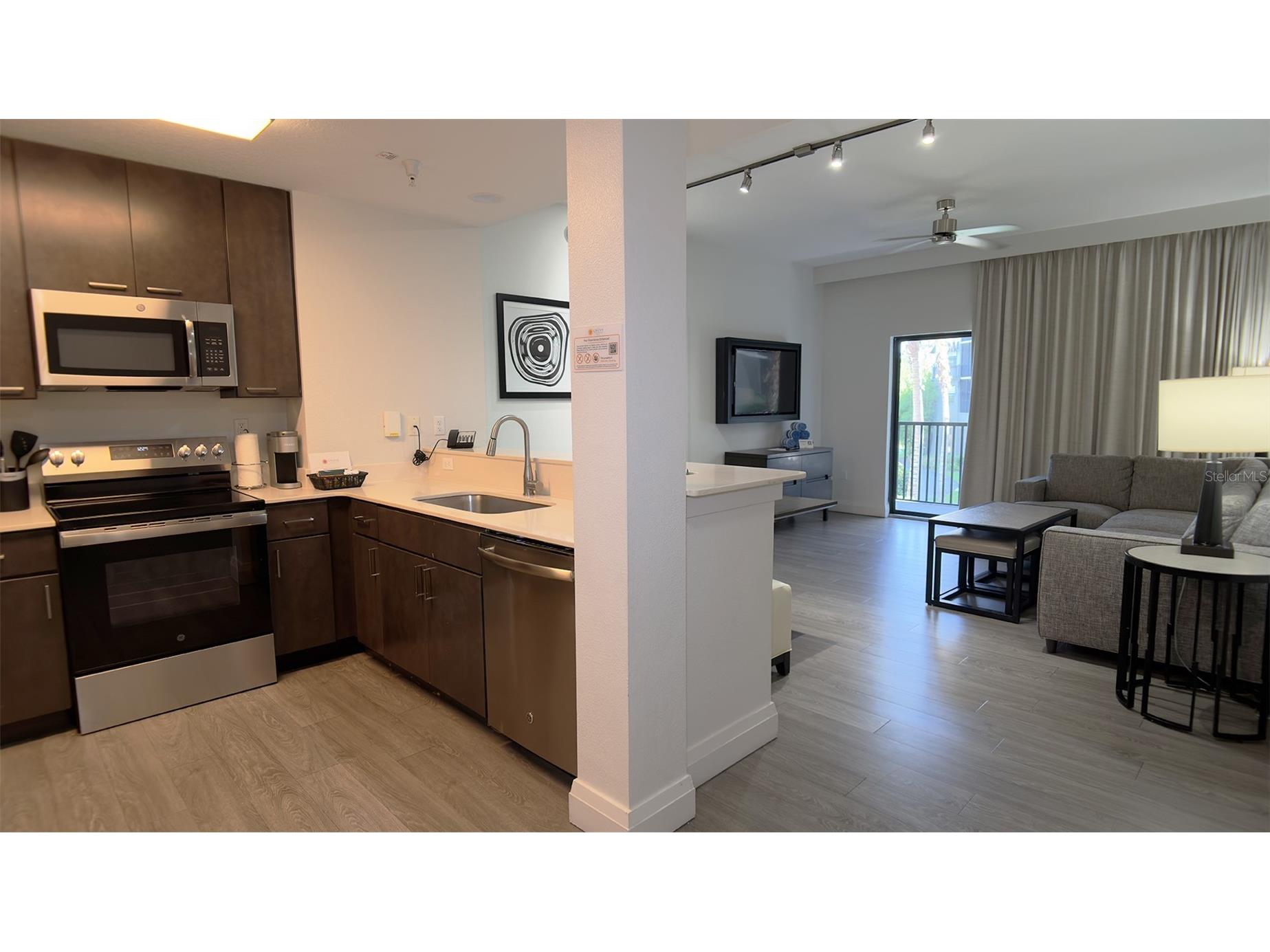 14501 Grove Resort Avenue #3211 Winter Garden FL 34787 O6408877 image4