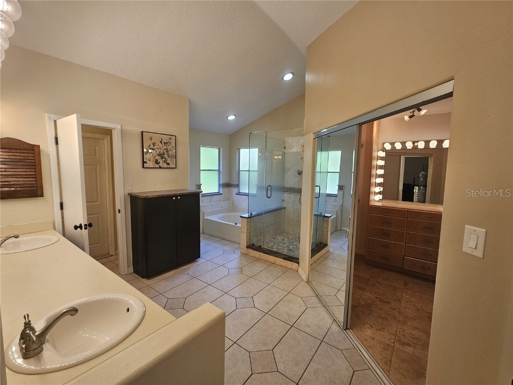 14504 Brambie Court Tampa FL 33624 TB8453621 image21