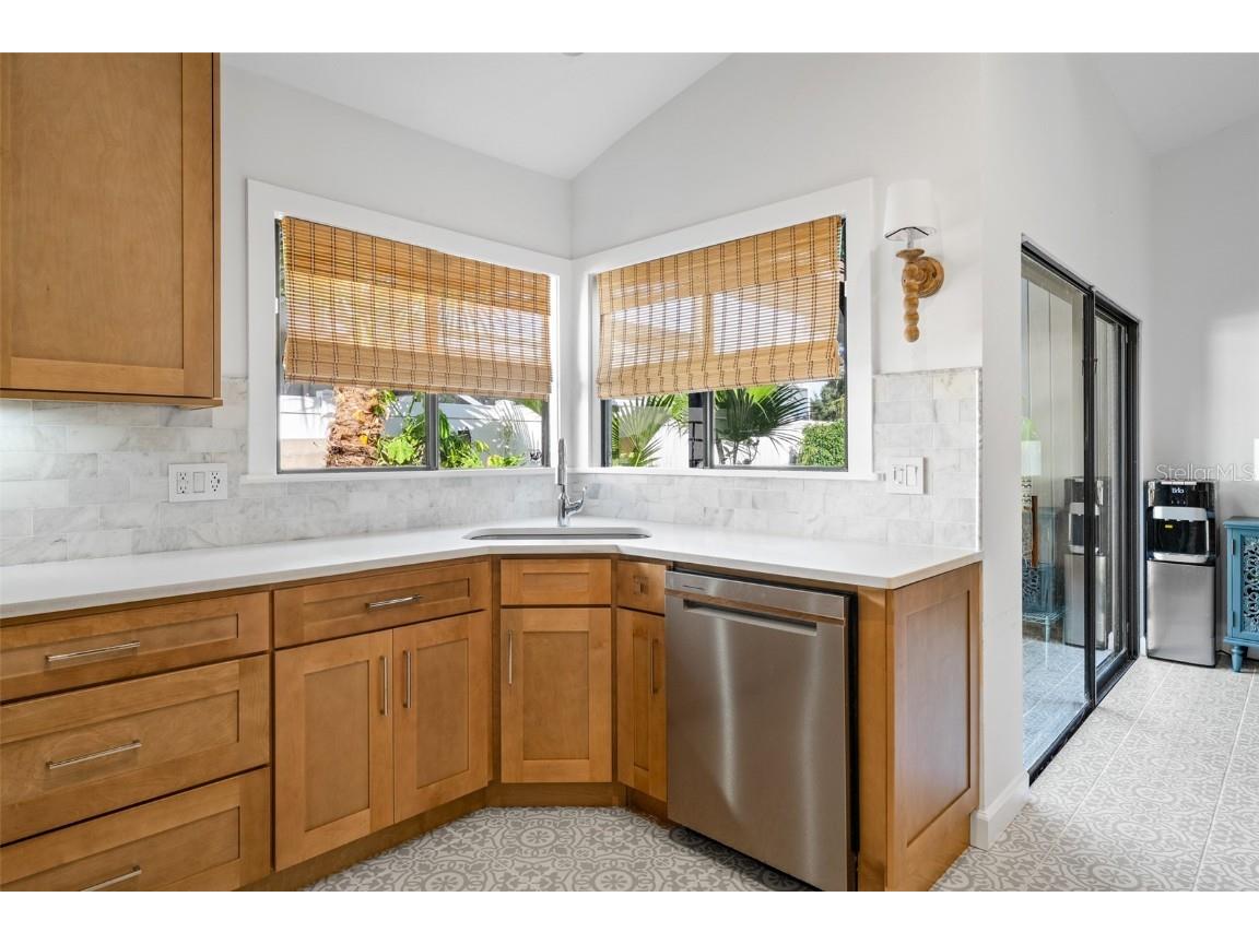 14506 Anchoret Road Tampa FL 33618 TB8415240 image20