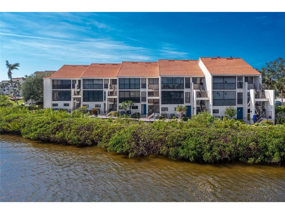 1451 Beach Road #302 Englewood FL 34223 - LEMON BAY D6128049 image1