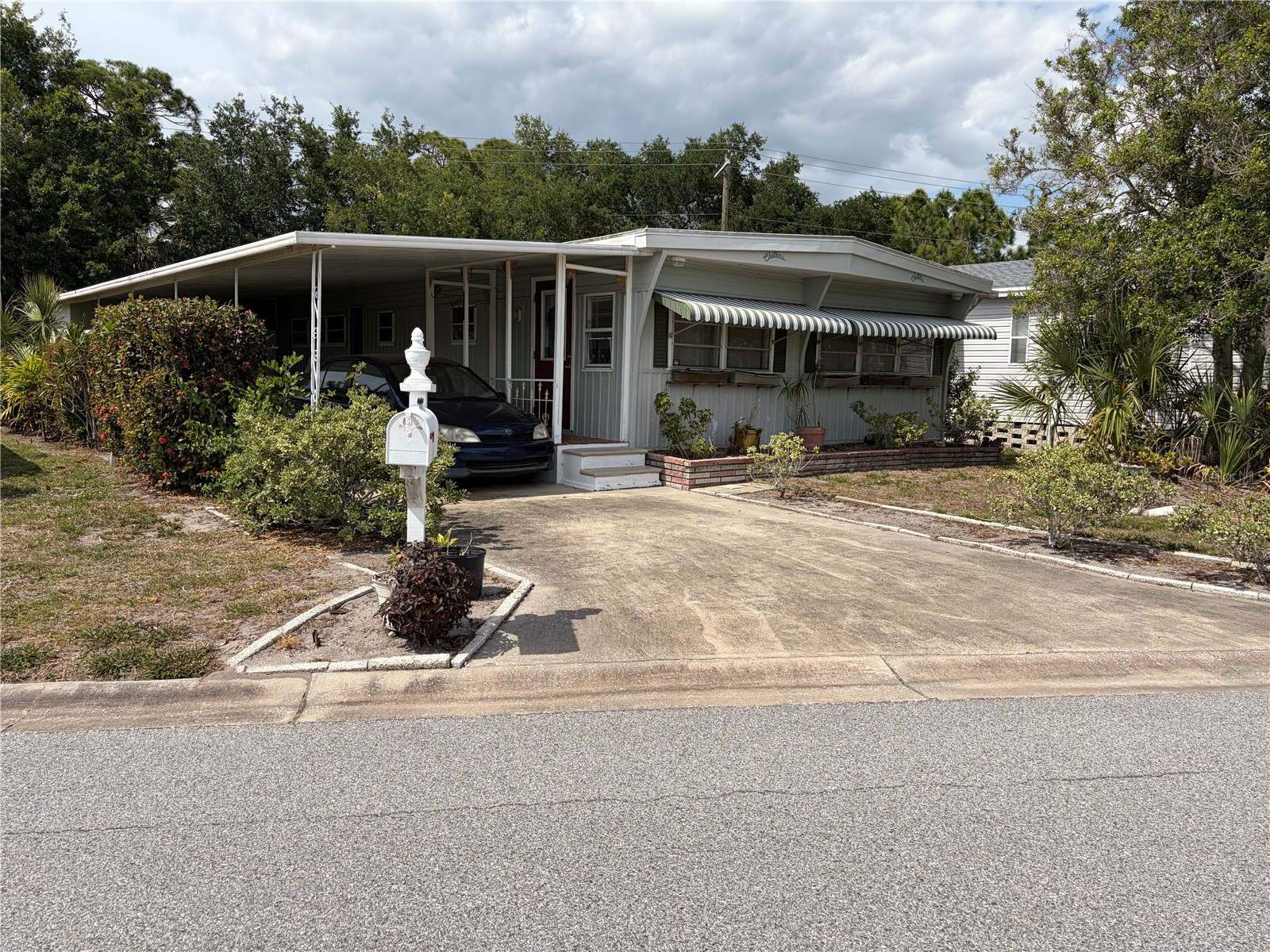1451 Burning Tree Street Sarasota FL 34234 A4694759 image2