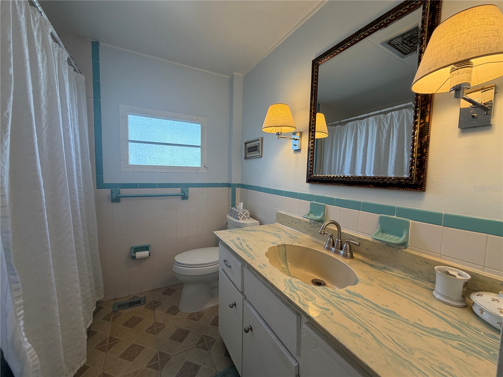 1451 Burning Tree Street Sarasota FL 34234 A4694759 image22
