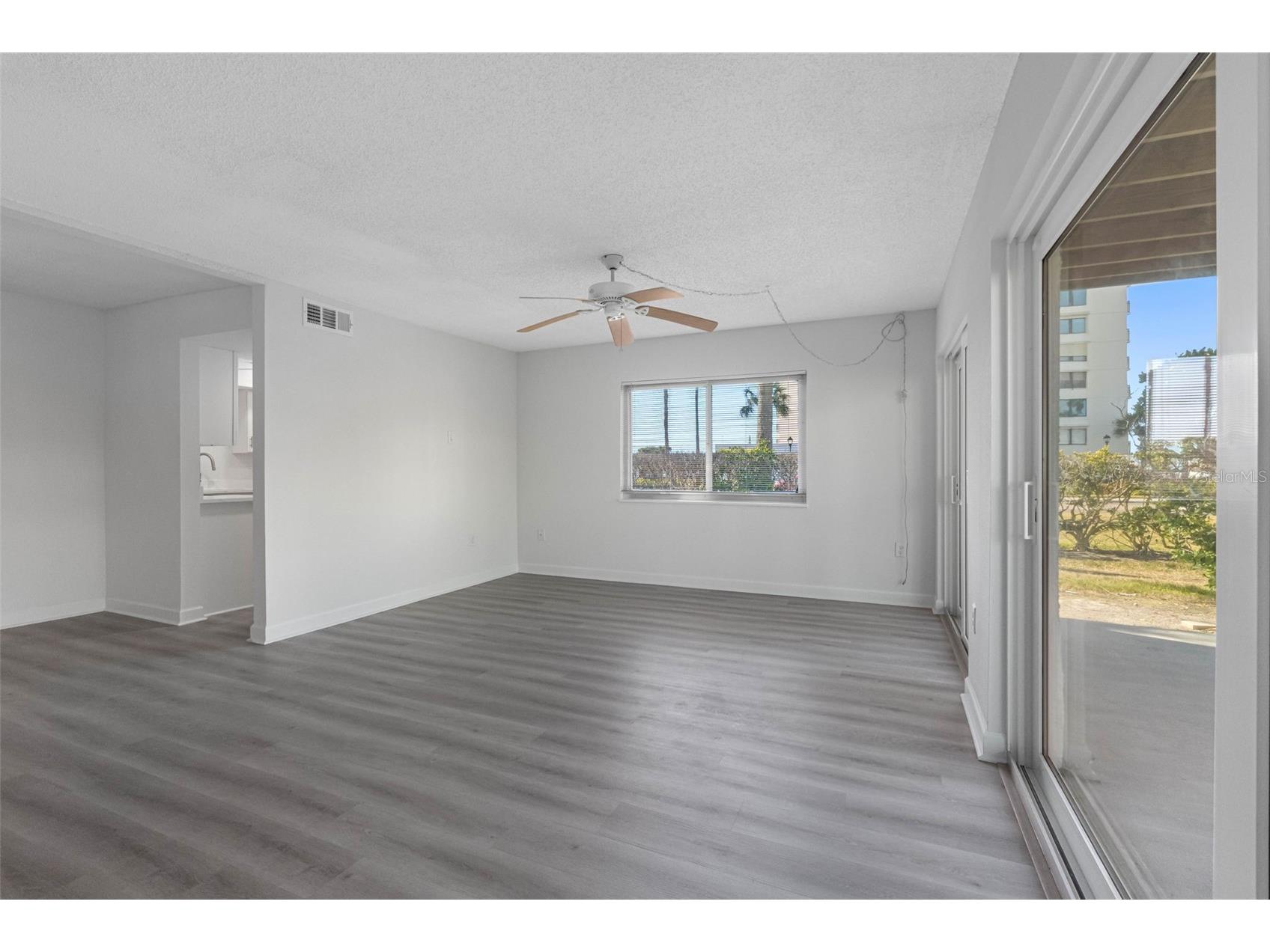 1451 Gulf Boulevard #101 Clearwater Beach FL 33767 TB8496202 image23