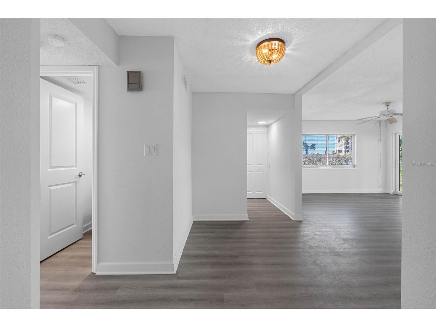 1451 Gulf Boulevard #101 Clearwater Beach FL 33767 TB8496202 image5