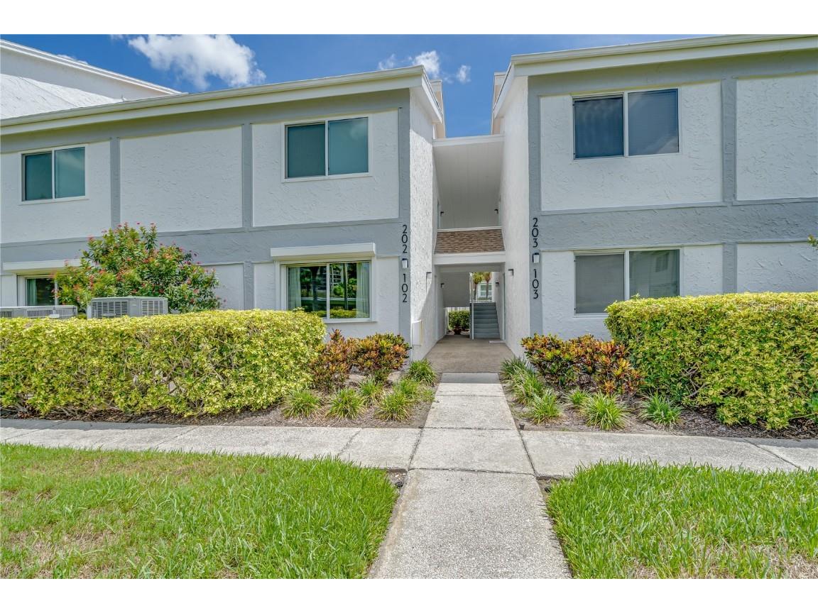 1451 Gulf Boulevard #102 Clearwater Beach FL 33767 TB8374160 image1