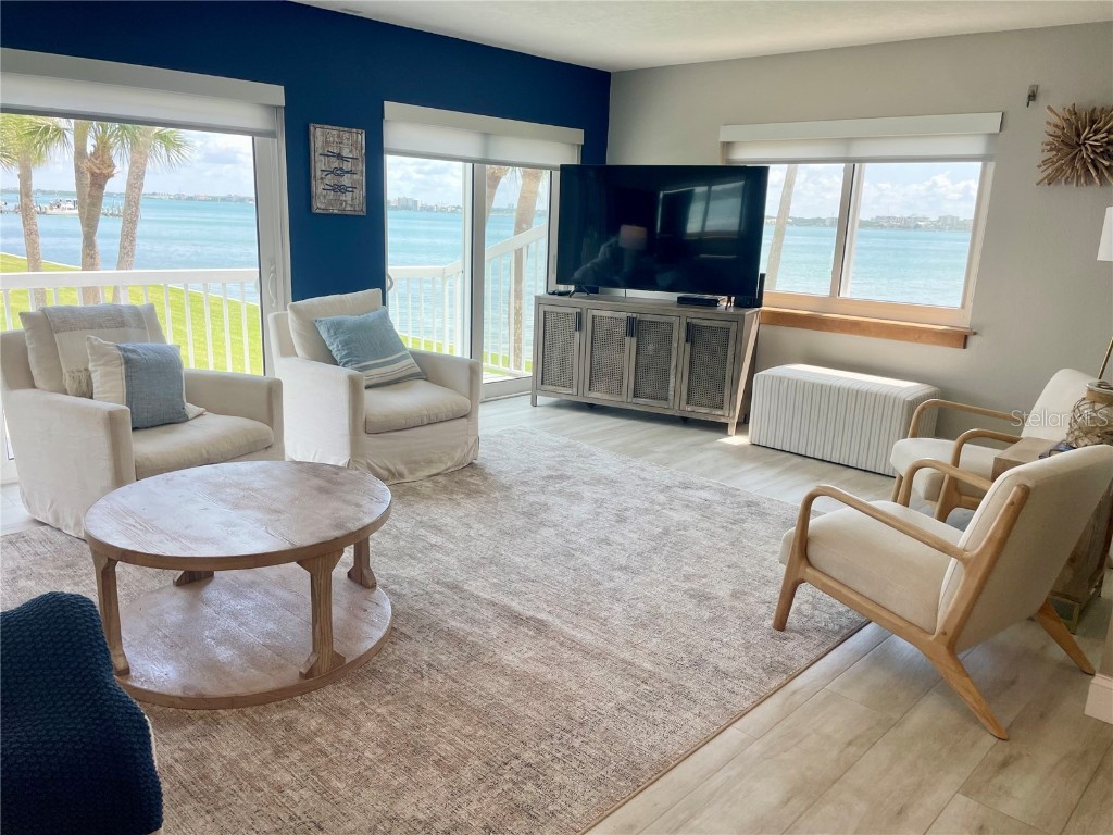 1451 Gulf Boulevard #204 Clearwater FL 33767 TB8416542 image4