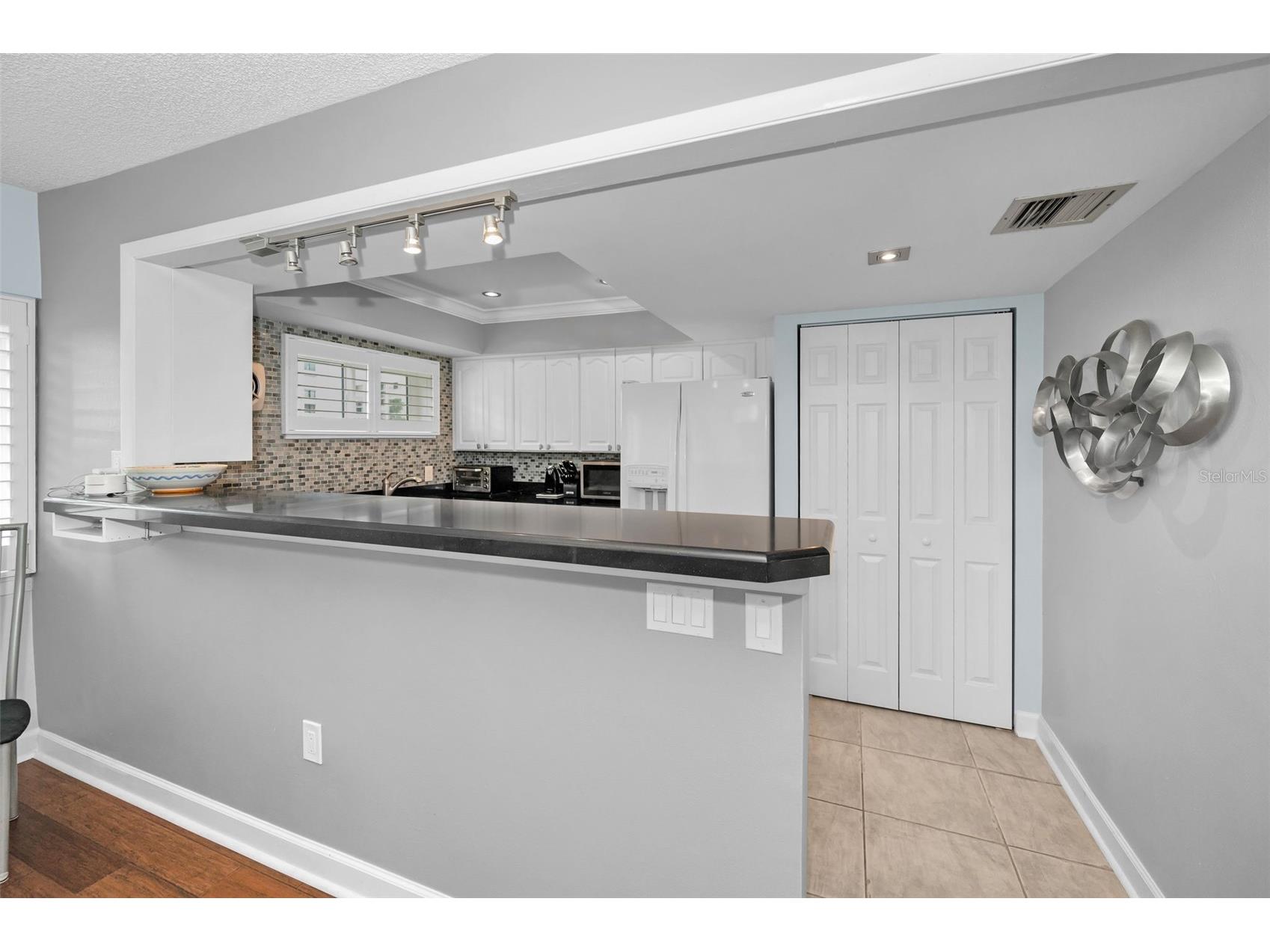 1451 Gulf Boulevard #207 Clearwater Beach FL 33767 - CLEARWATER HARBOR & BAY WATERS TB8465140 image35