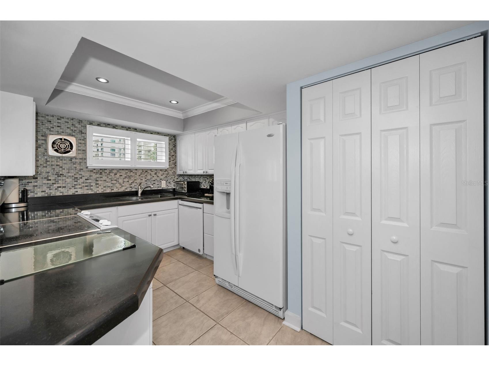 1451 Gulf Boulevard #207 Clearwater Beach FL 33767 - CLEARWATER HARBOR & BAY WATERS TB8465140 image36