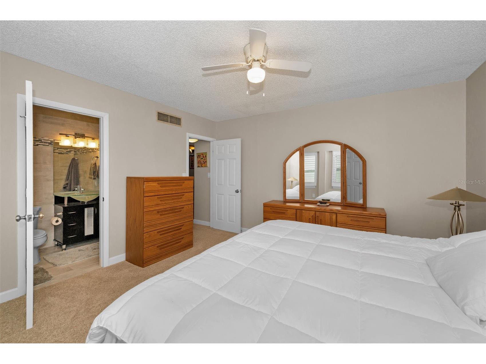 1451 Gulf Boulevard #207 Clearwater Beach FL 33767 - CLEARWATER HARBOR & BAY WATERS TB8465140 image49