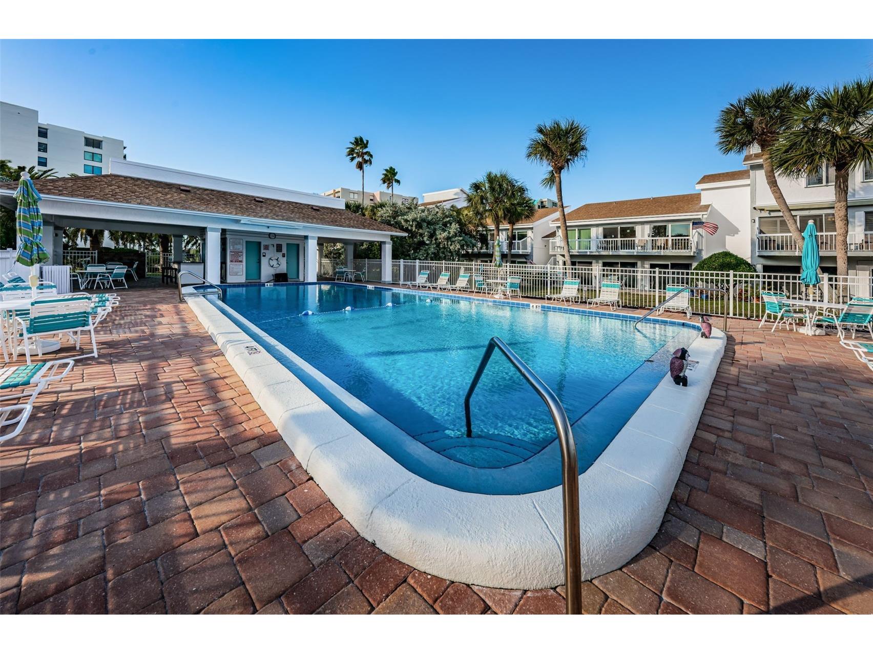 1451 Gulf Boulevard #207 Clearwater Beach FL 33767 - CLEARWATER HARBOR & BAY WATERS TB8465140 image72