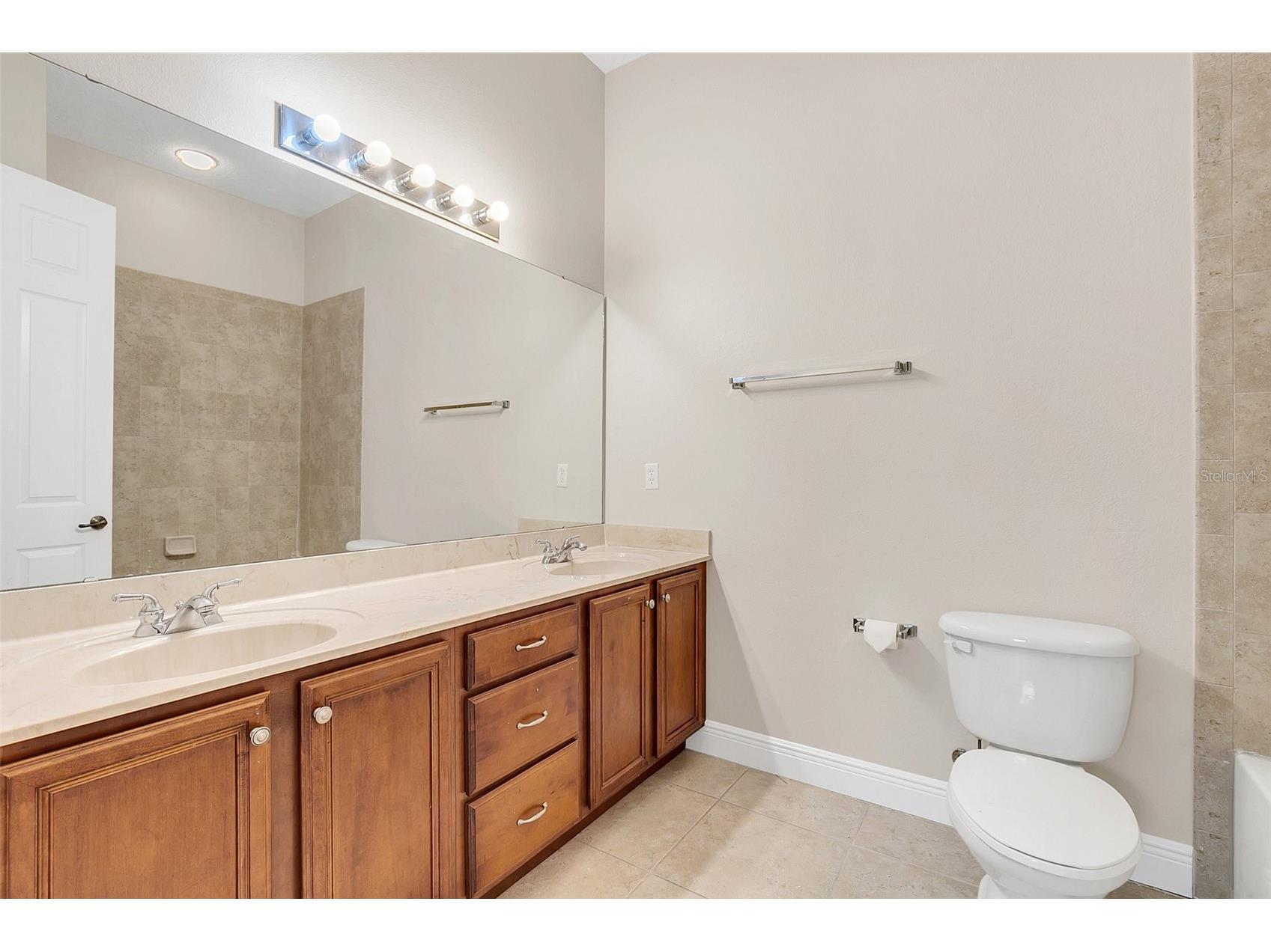1451 Lake Baldwin Lane #B Orlando FL 32814 O6412562 image23