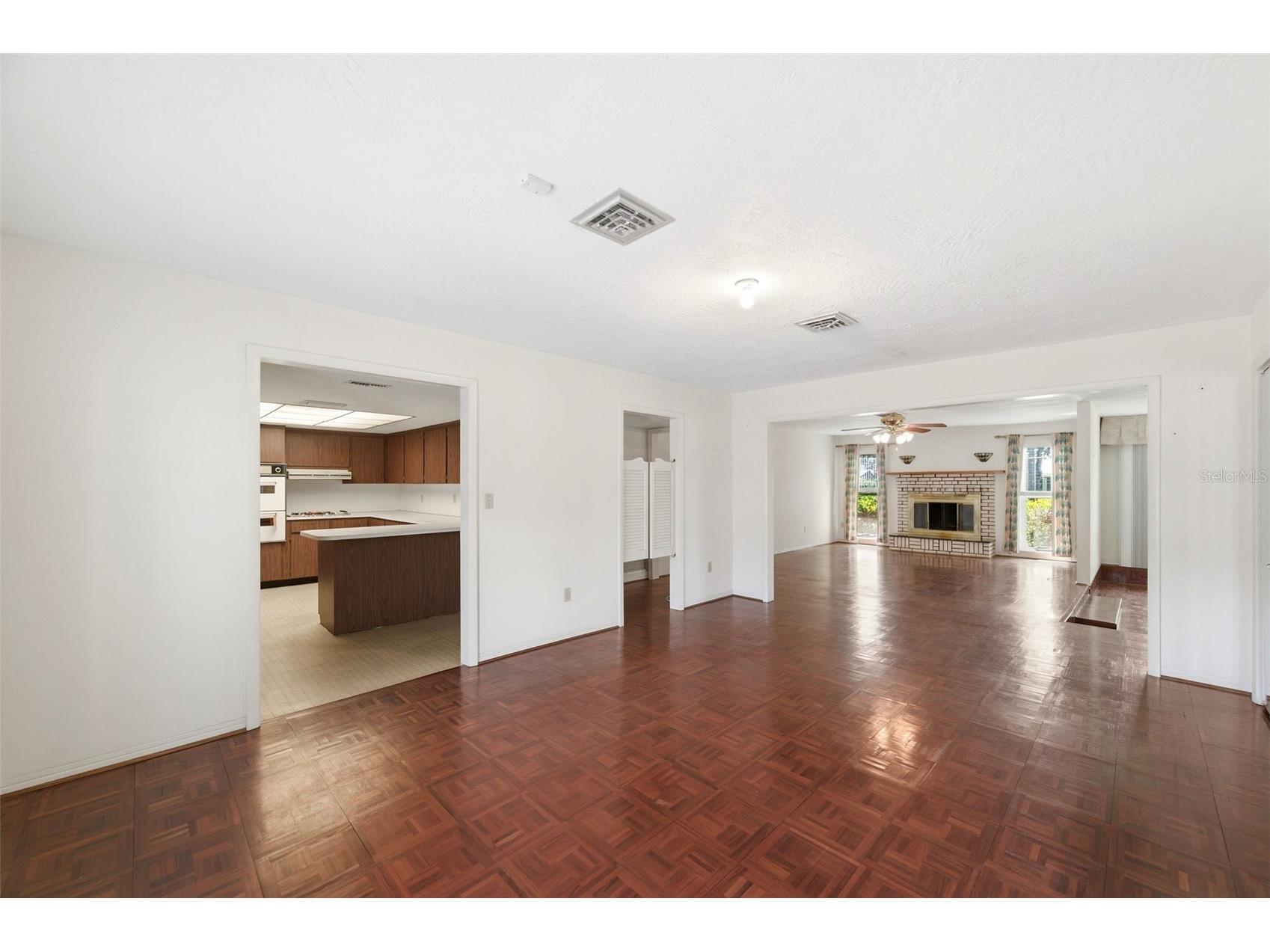 1451 Monticello Boulevard N Saint Petersburg FL 33703 TB8498376 image12
