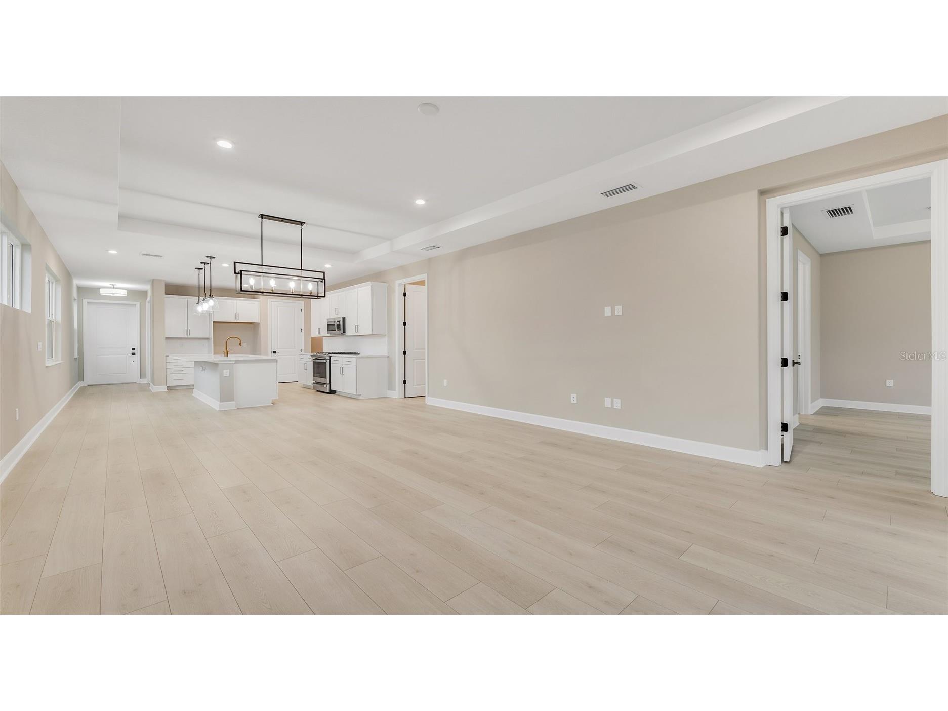 1451 Santorini Way Tavares FL 32778 - LAKE HARRIS W7884448 image2
