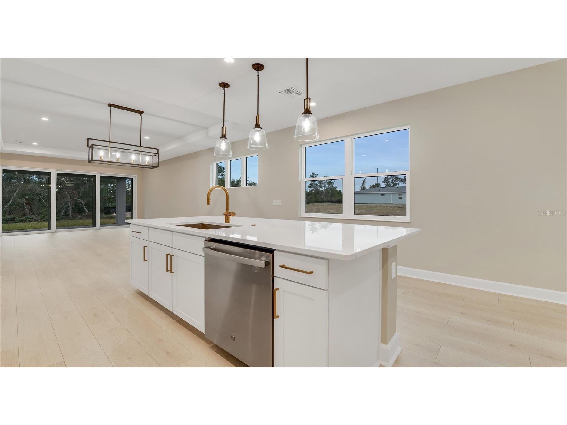 1451 Santorini Way Tavares FL 32778 - LAKE HARRIS W7884448 image6