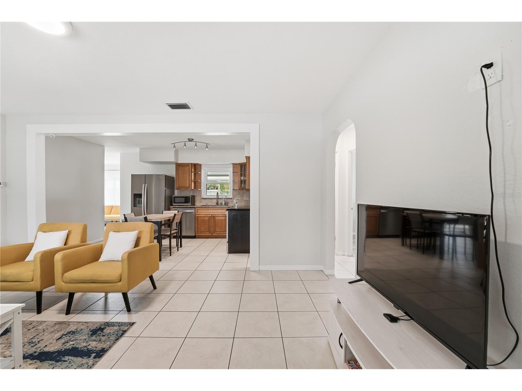 14512 117th Avenue Largo FL 33774 D6147612 image3