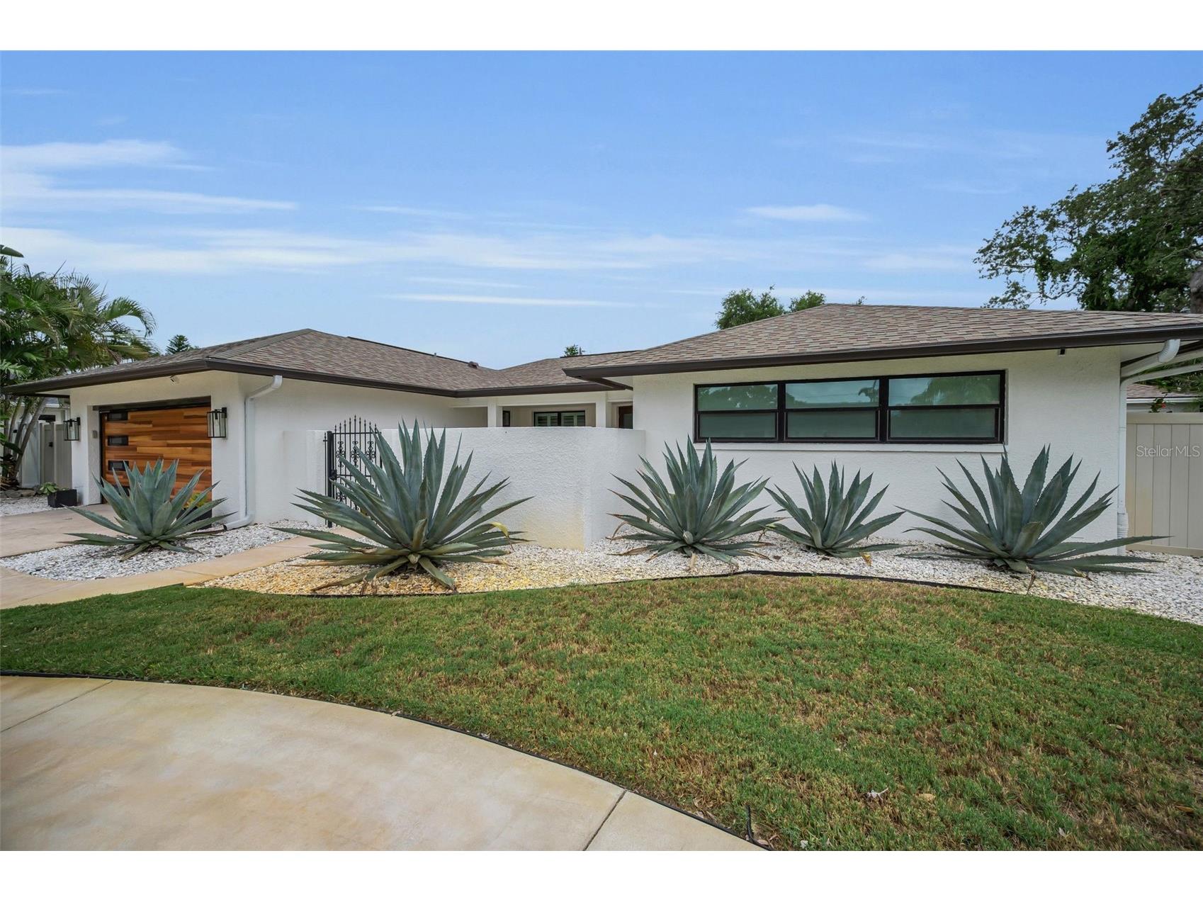14516 Bay Hills Drive Largo FL 33774 TB8530103 image1