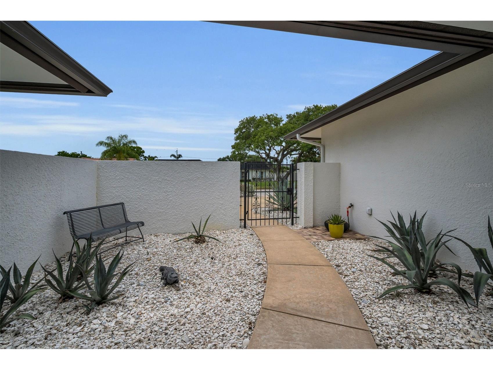 14516 Bay Hills Drive Largo FL 33774 TB8530103 image15