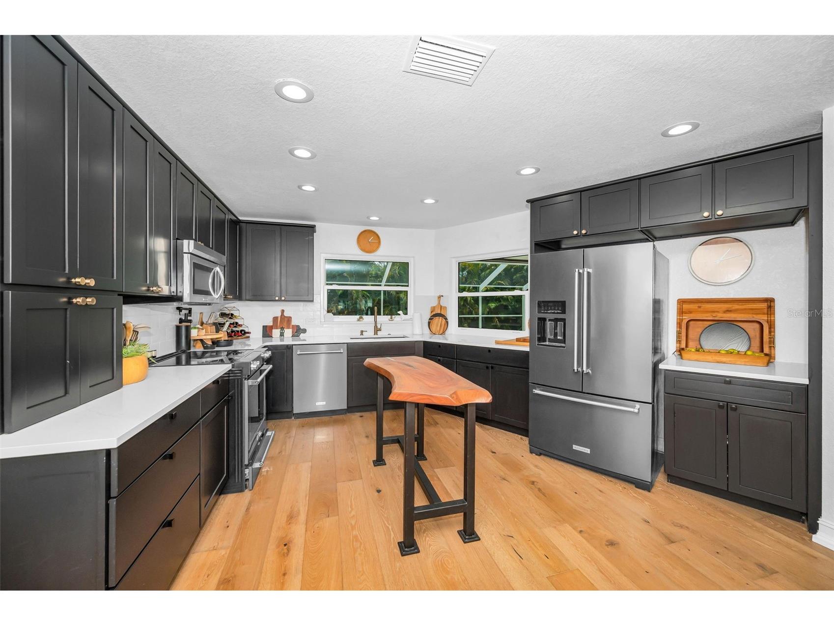 14516 Bay Hills Drive Largo FL 33774 TB8530103 image30