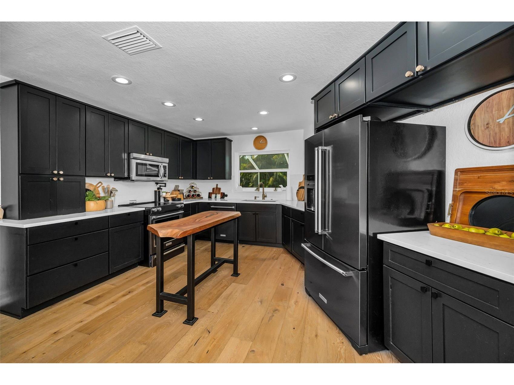 14516 Bay Hills Drive Largo FL 33774 TB8530103 image33