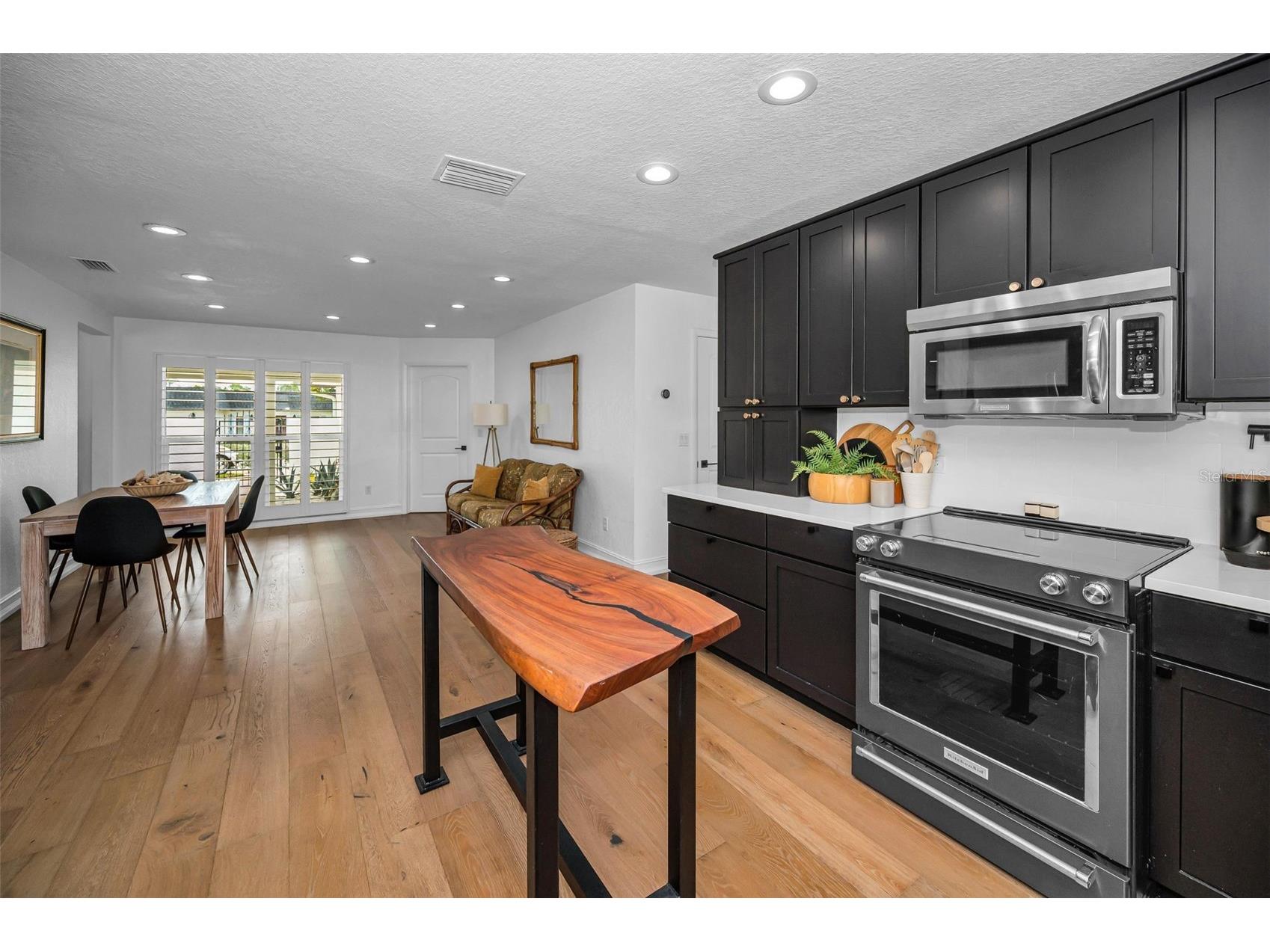 14516 Bay Hills Drive Largo FL 33774 TB8530103 image34