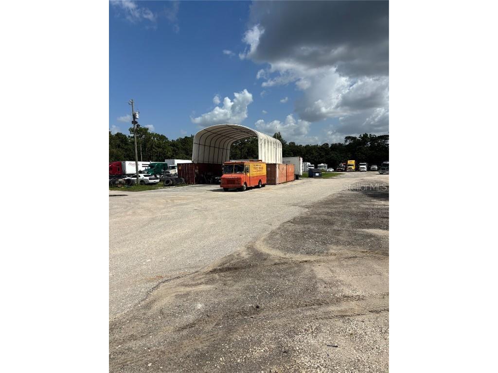 14516 County Line Rd Spring Hill FL 34610 W7877736 image1