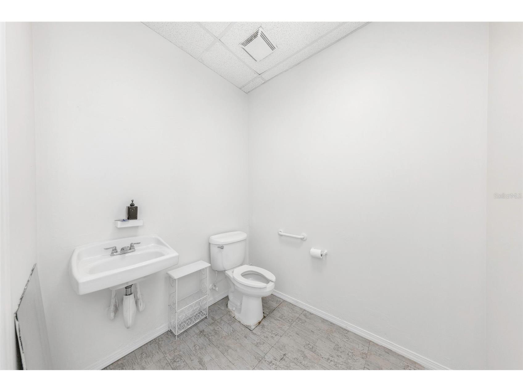 14517 Bruce B Downs Boulevard #301 Tampa FL 33613 TB8505808 image27