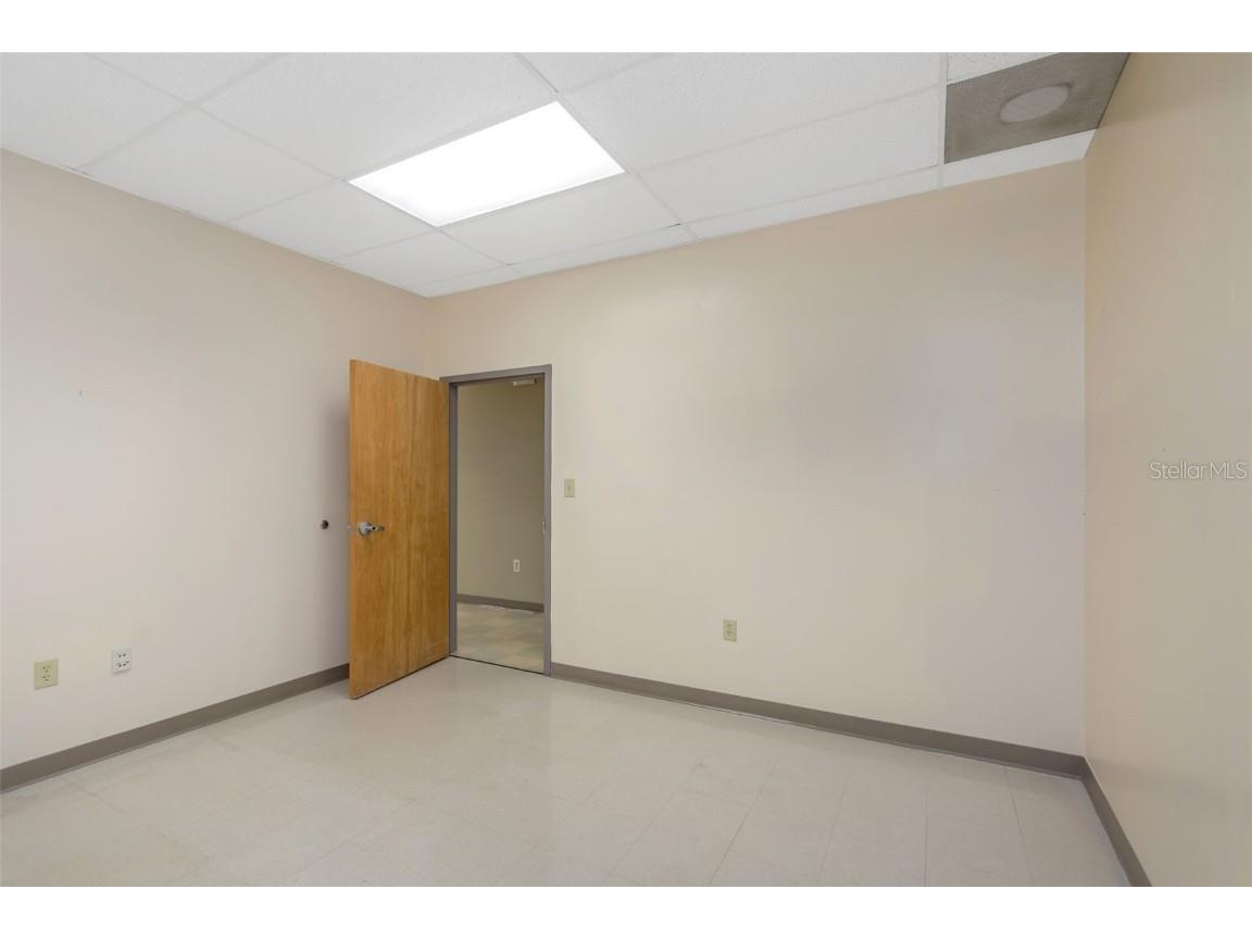 14517 Bruce B Downs Boulevard Tampa FL 33613 U8226406 image35