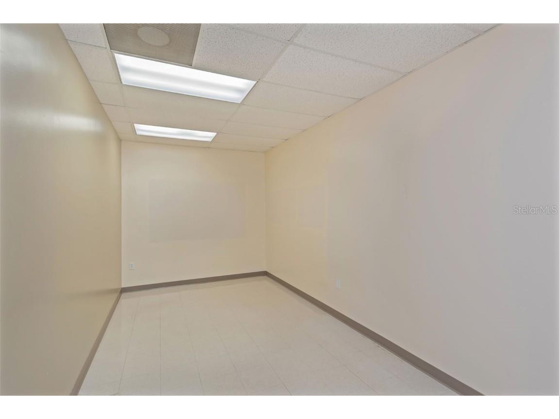 14517 Bruce B Downs Boulevard Tampa FL 33613 U8226406 image58