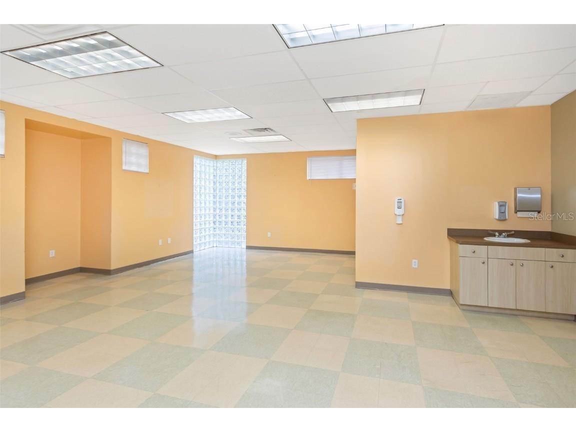 14517 Bruce B Downs Boulevard Tampa FL 33613 U8226406 image71