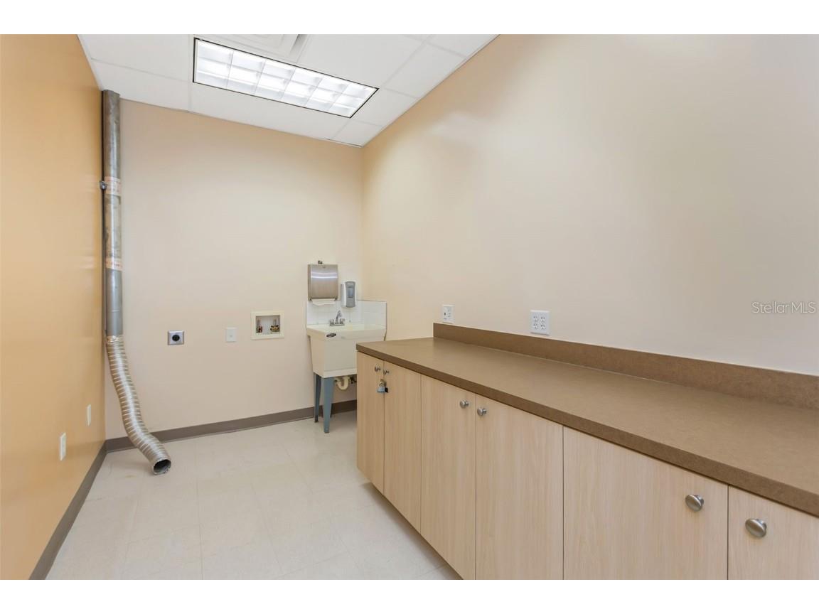 14517 Bruce B Downs Boulevard Tampa FL 33613 U8226406 image81