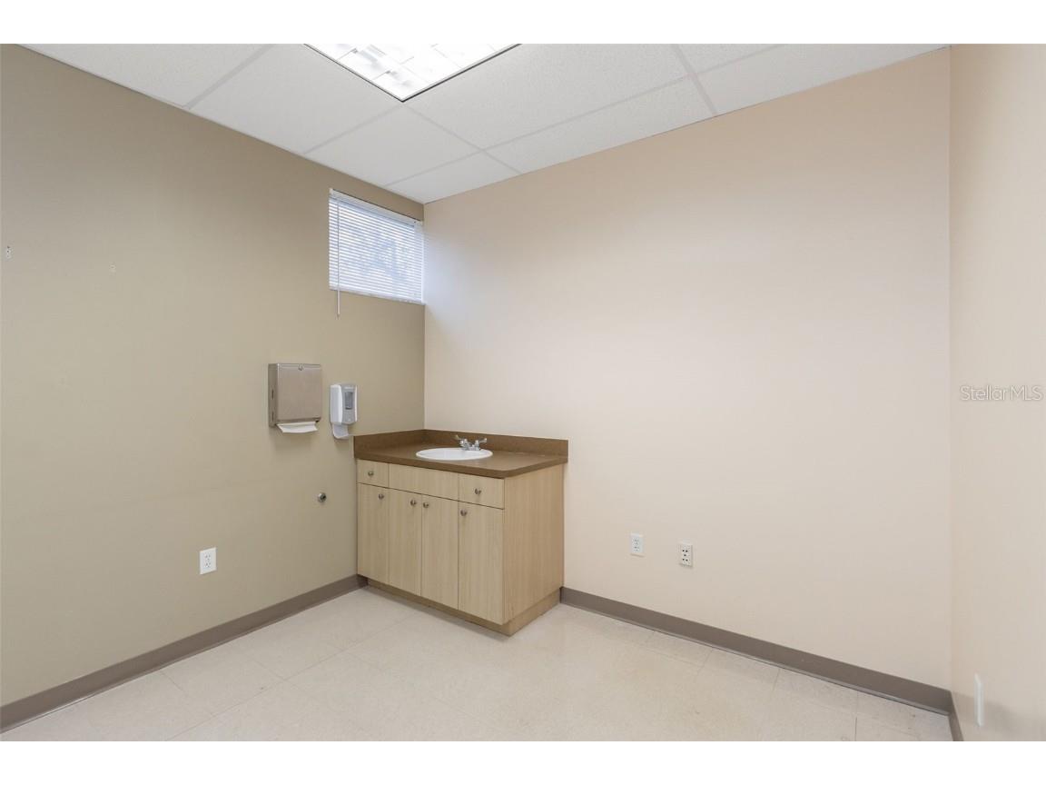 14517 Bruce B Downs Boulevard Tampa FL 33613 U8226406 image90