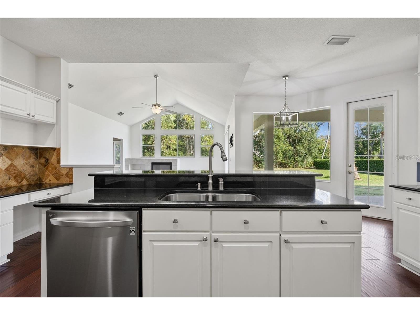 1452 Kensington Woods Drive Lutz FL 33549 TB8509318 image29