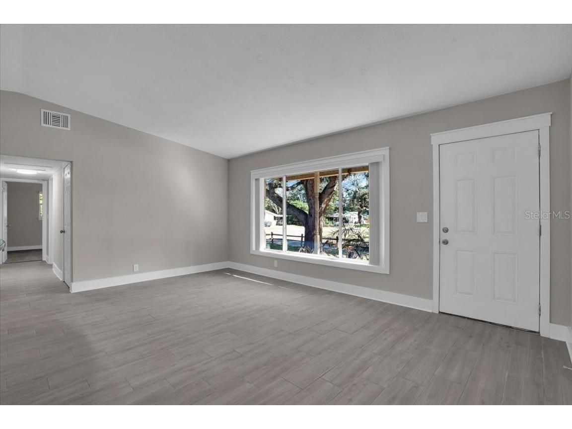 1452 S Evergreen Avenue Clearwater FL 33756 TB8457041 image3