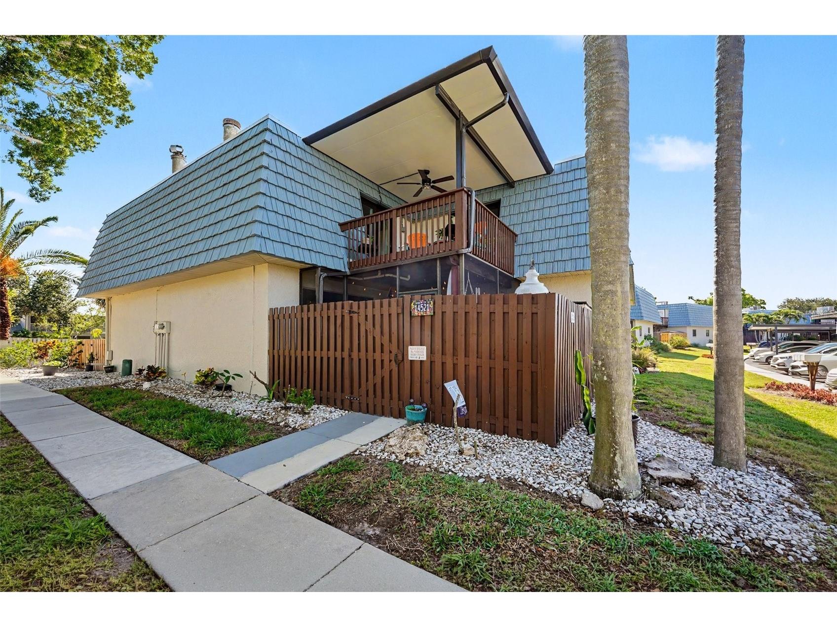 14521 Catalina Circle Seminole FL 33776 TB8509532 image1