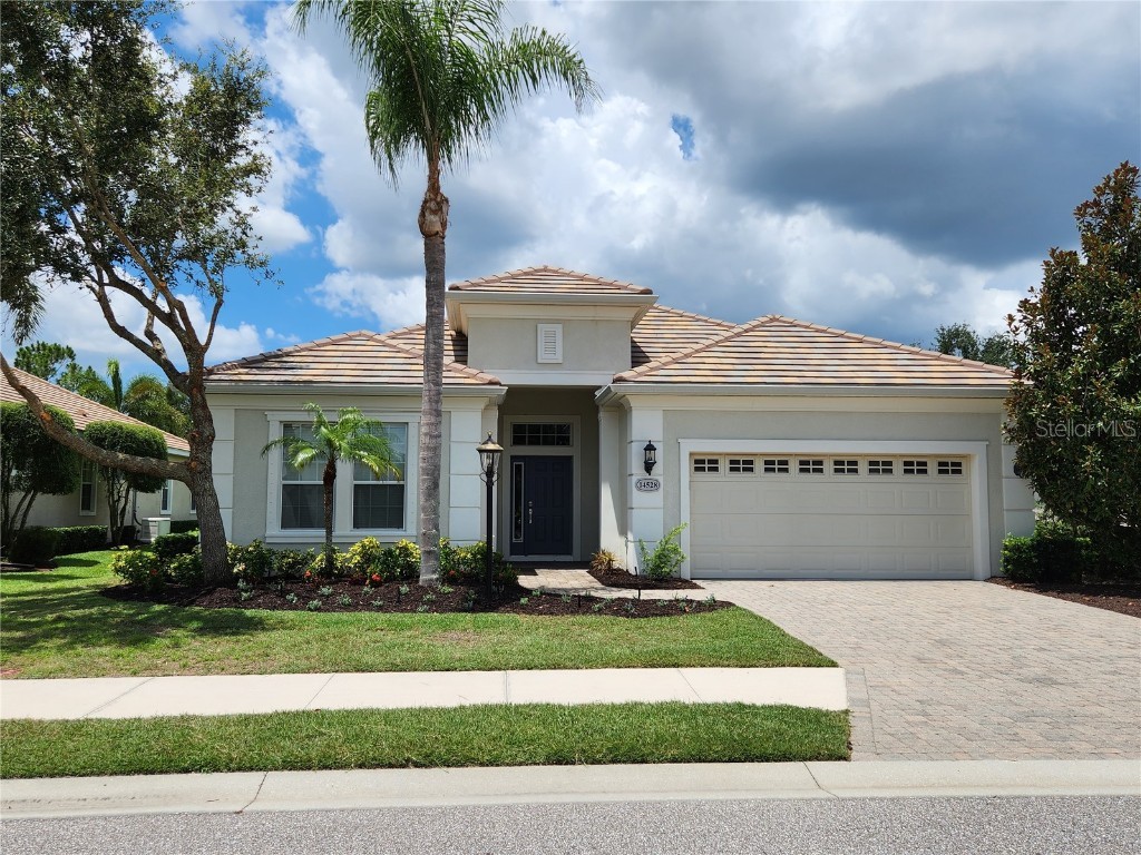 14528 Whitemoss Terrace Lakewood Ranch FL 34202 A4574150 image1