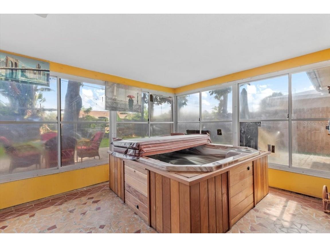 1453 62nd Terrace S Saint Petersburg FL 33705 TB8383860 image30