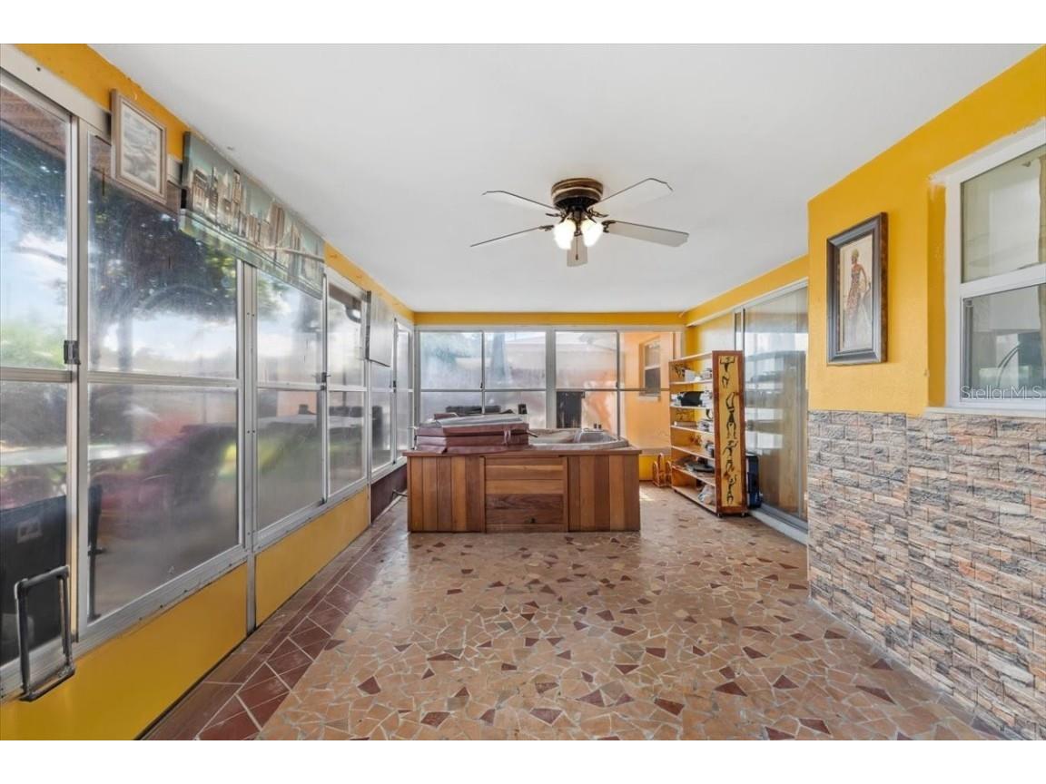 1453 62nd Terrace S Saint Petersburg FL 33705 TB8383860 image31