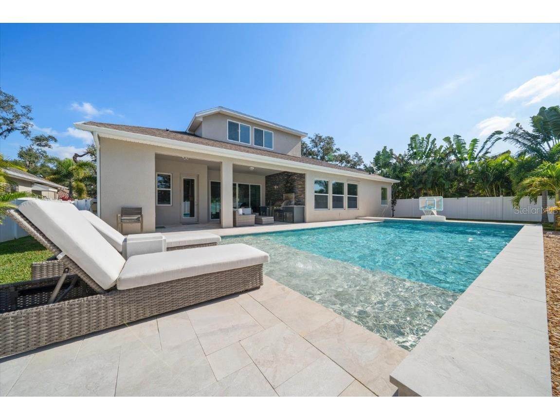 1454 Aberdeen Oaks Drive Dunedin FL 34698 TB8450615 image2