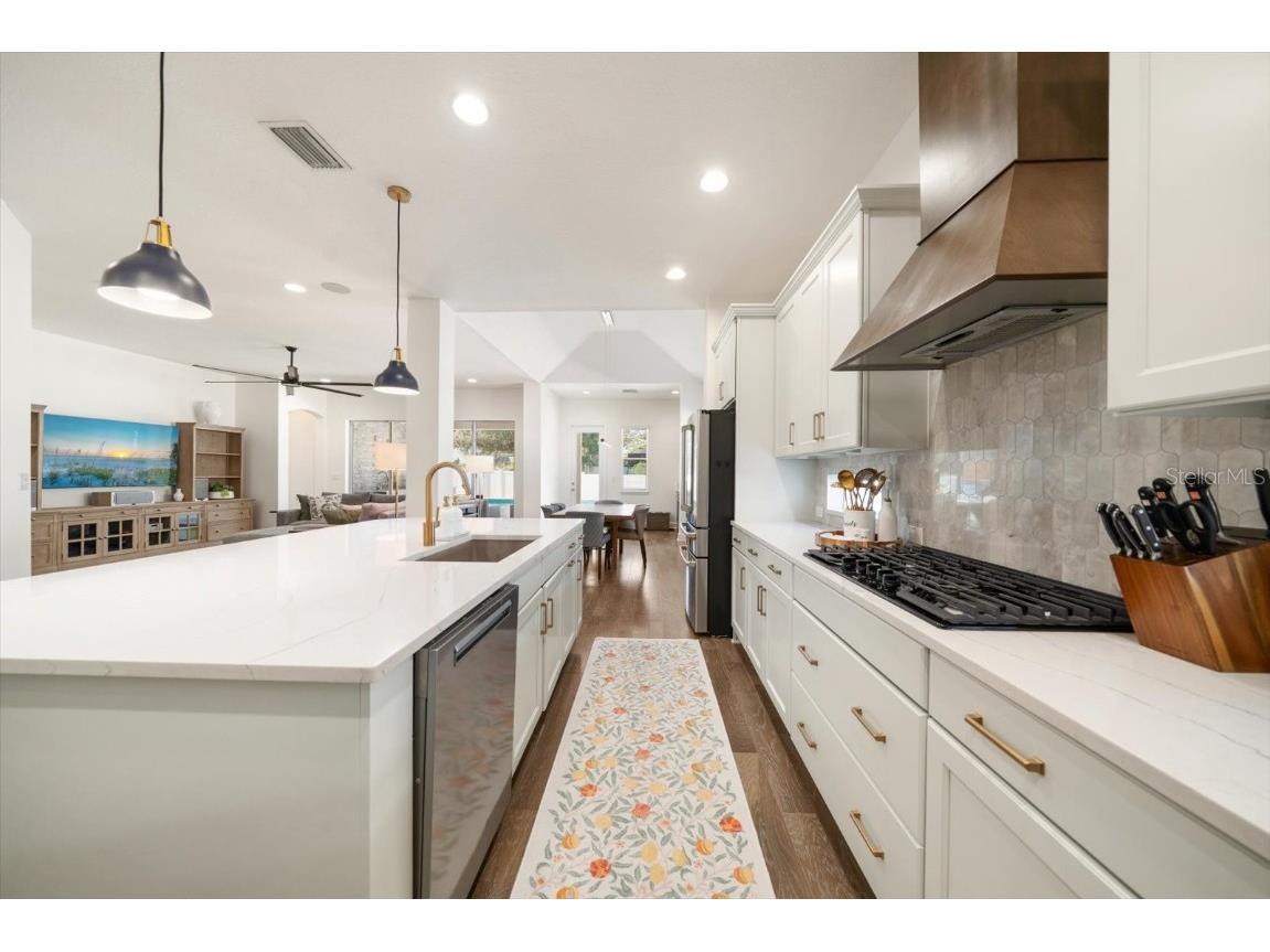 1454 Aberdeen Oaks Drive Dunedin FL 34698 TB8450615 image5