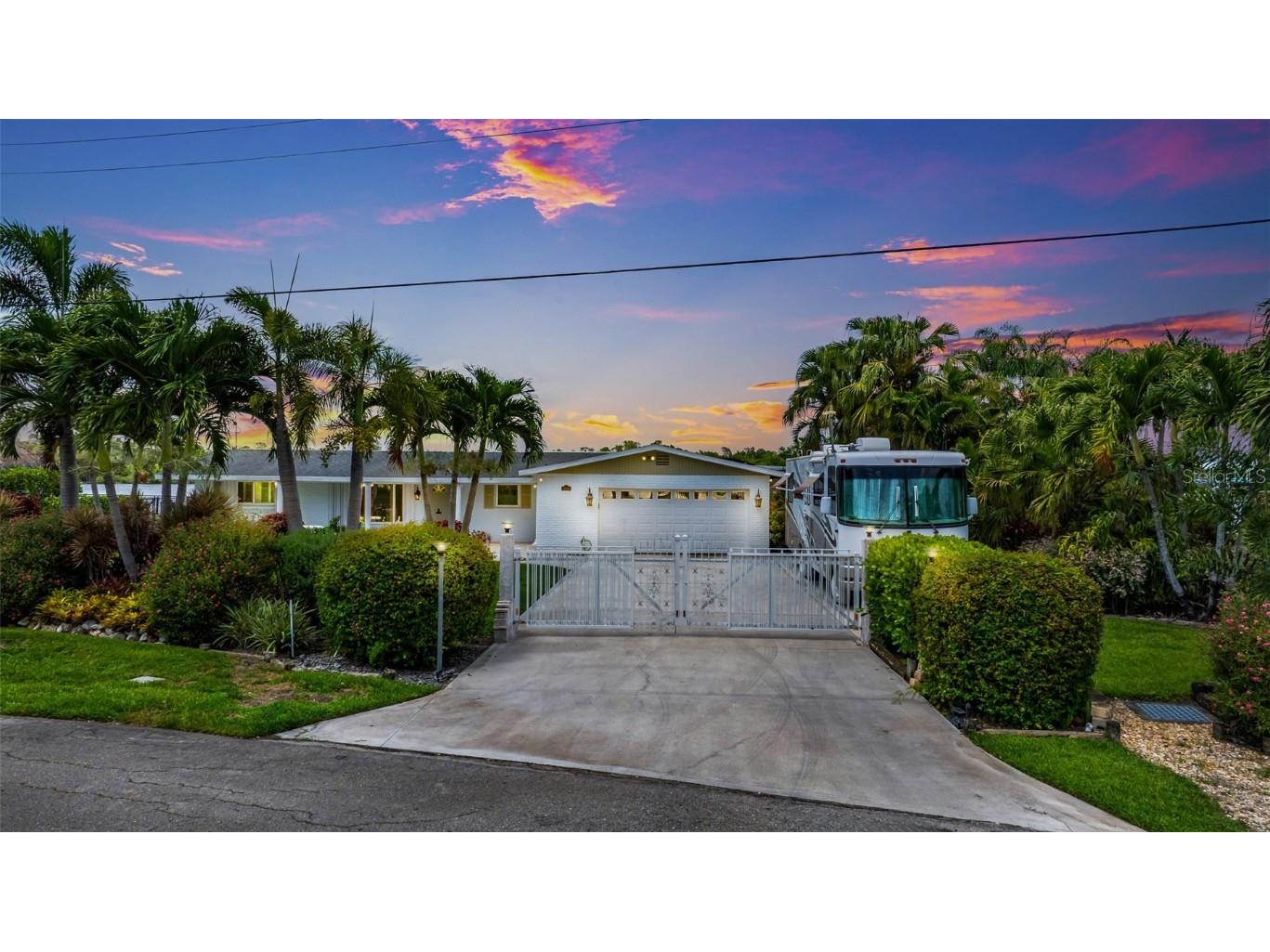 14544 Riverside Drive Fort Myers FL 33905 A4655470 image3