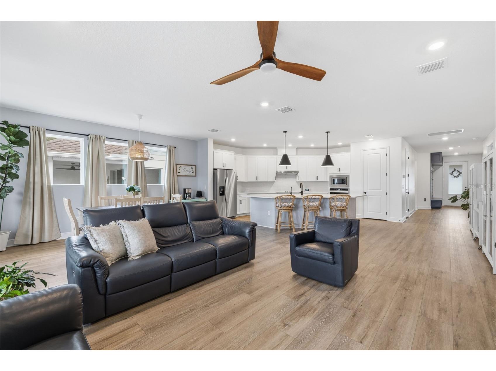 1455 Gopher Loop Tarpon Springs FL 34689 TB8502956 image3