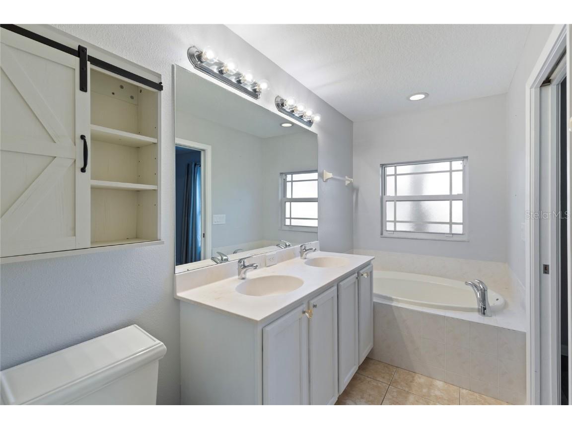 1455 Hidden Court Tarpon Springs FL 34689 TB8448575 image18