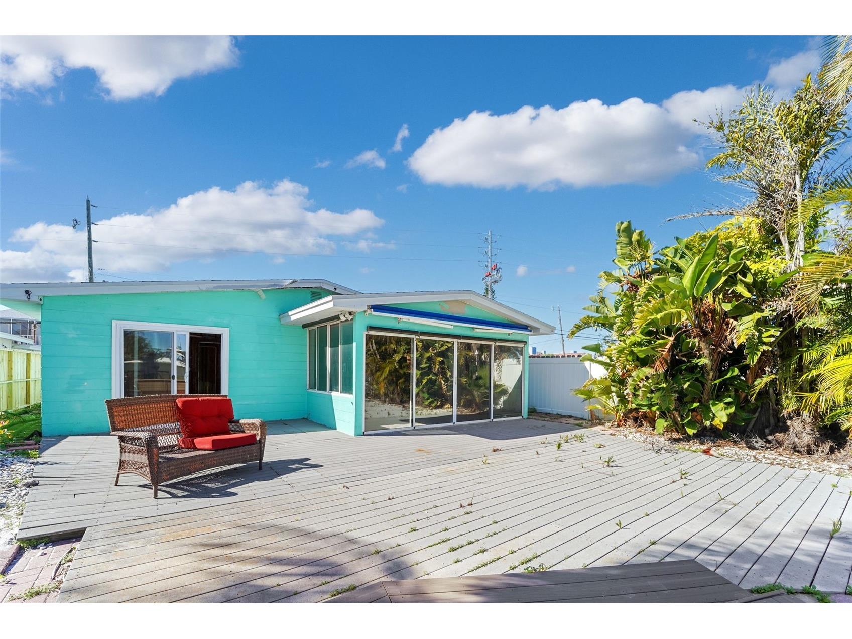 14555 N Bayshore Drive Madeira Beach FL 33708 TB8467308 image18