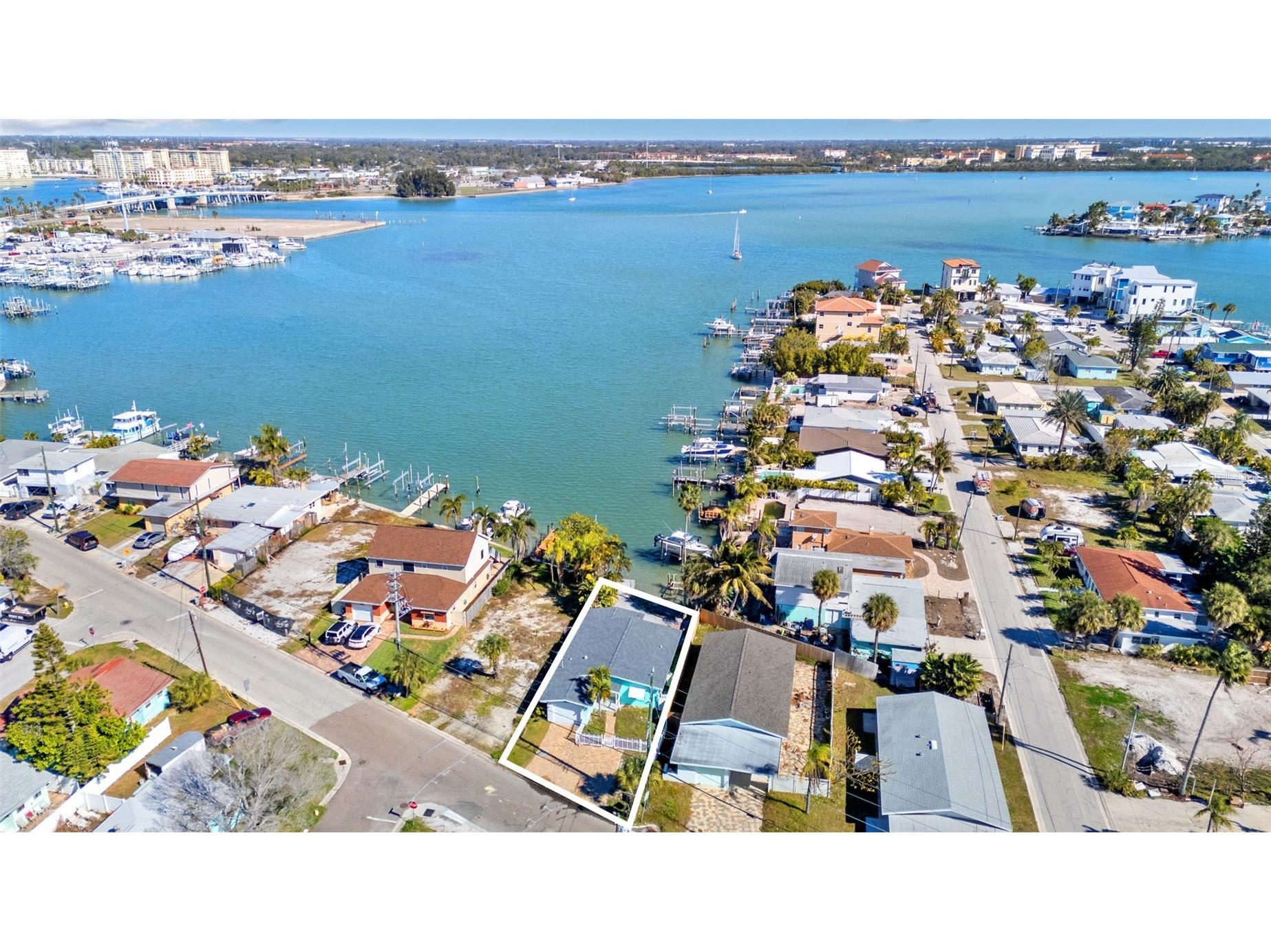 14555 N Bayshore Drive Madeira Beach FL 33708 TB8467308 image3