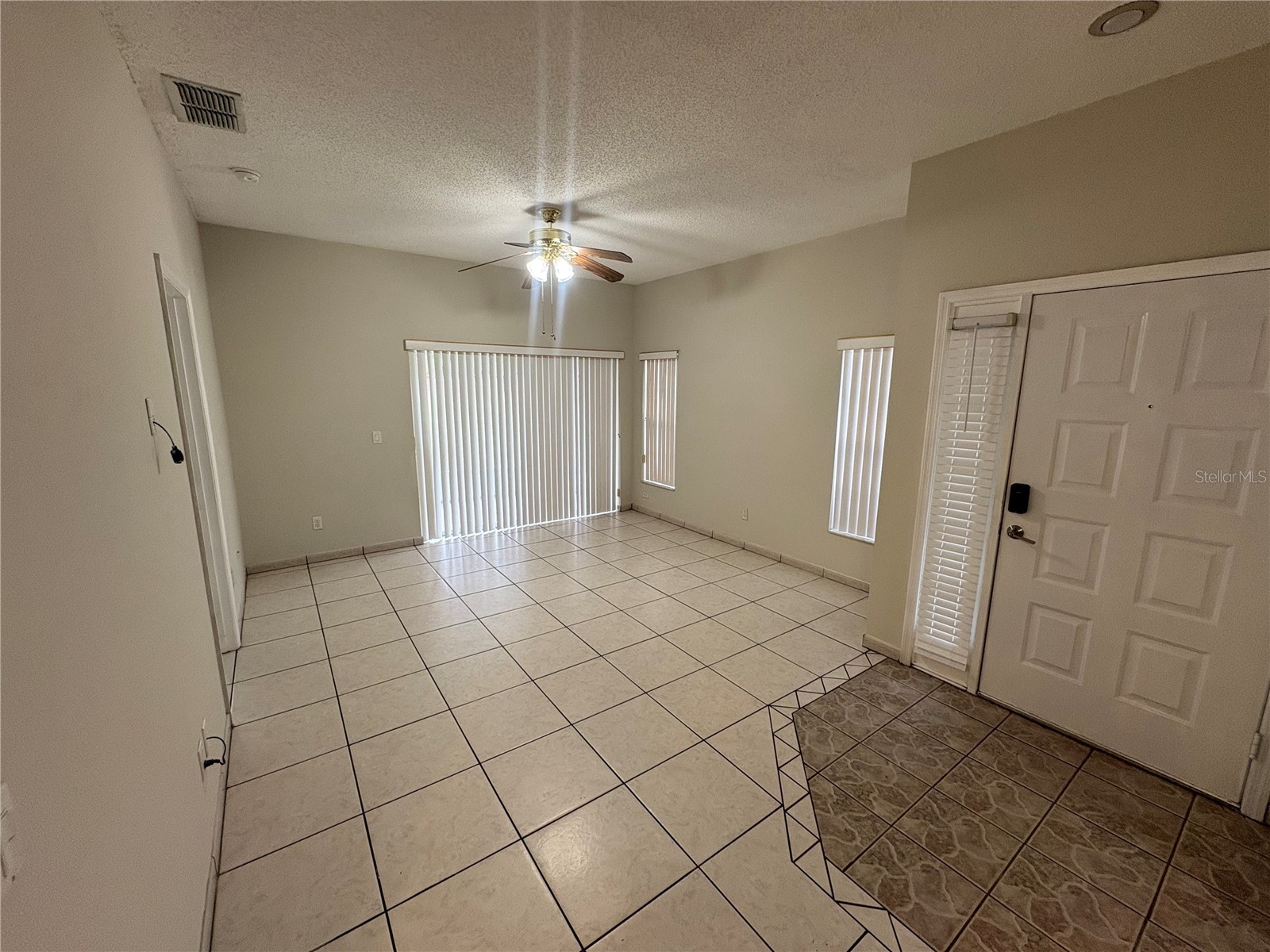 14556 Laguna Beach Circle Orlando FL 32824 O6390552 image2