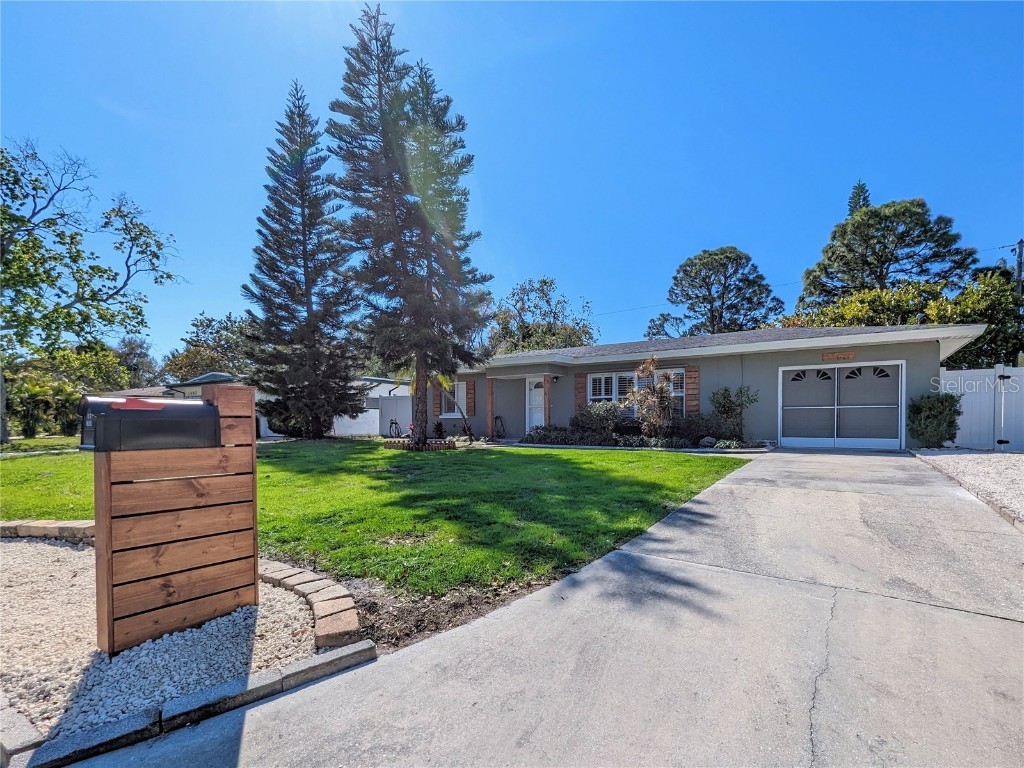 1456 S Betty Lane Clearwater FL 33756 TB8428726 image1