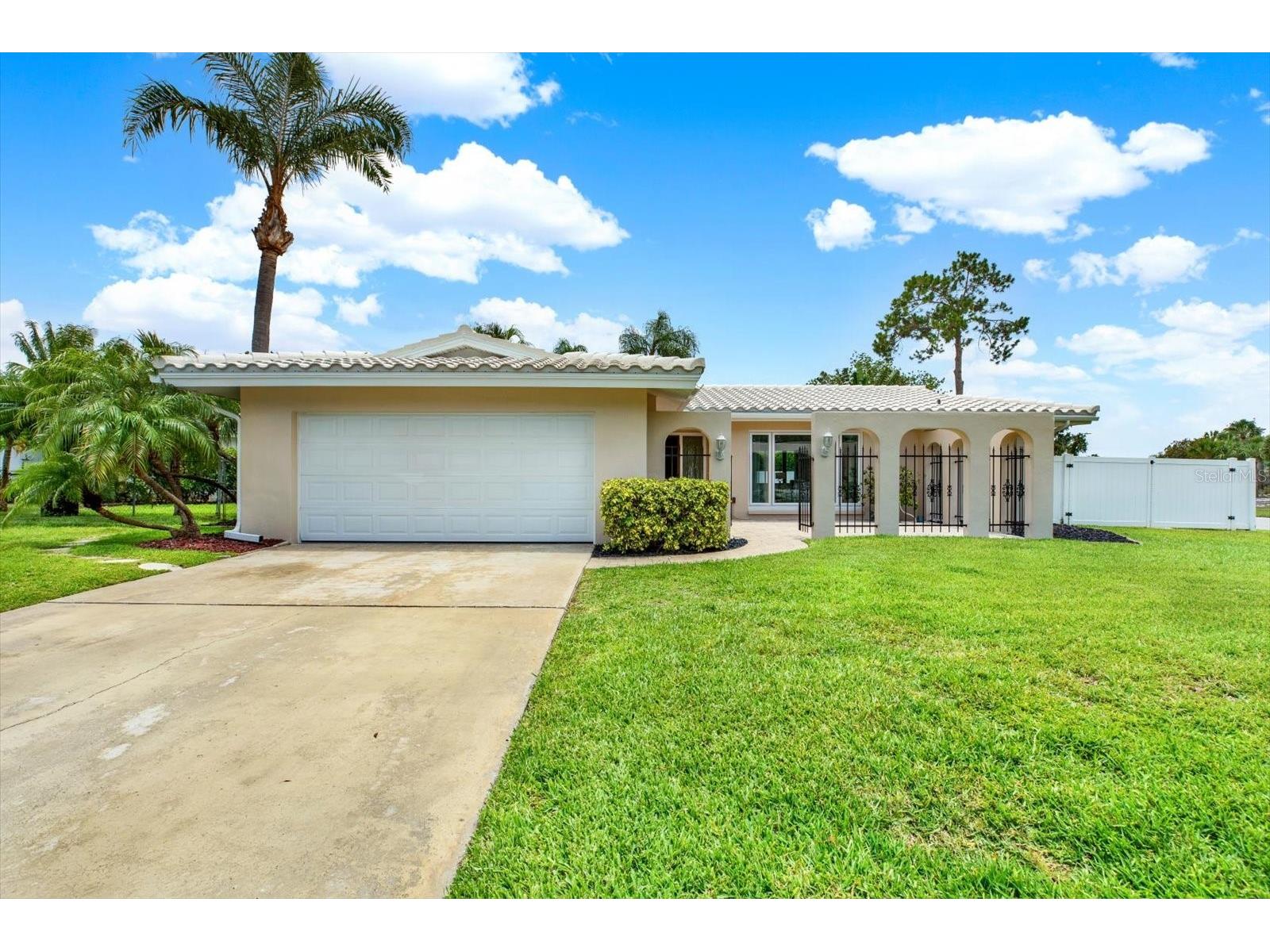 14560 Passage Way Seminole FL 33776 TB8515002 image1